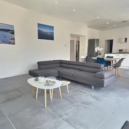 بيت للعطل Agreable Avec Piscine Privee Et Garage Sérignan